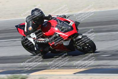 media/Oct-30-2025-Racers Edge (Thu) [[dabbdaf680]]/3-B Group/Session 3 (Turn 15 Inside)/